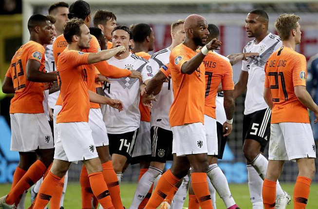 荷兰队客场战胜对手，欧预赛成绩喜人的简单介绍
